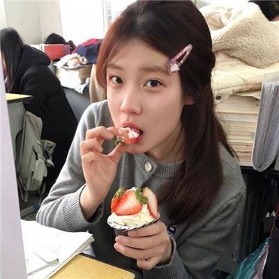 校对女孩河野悦子
